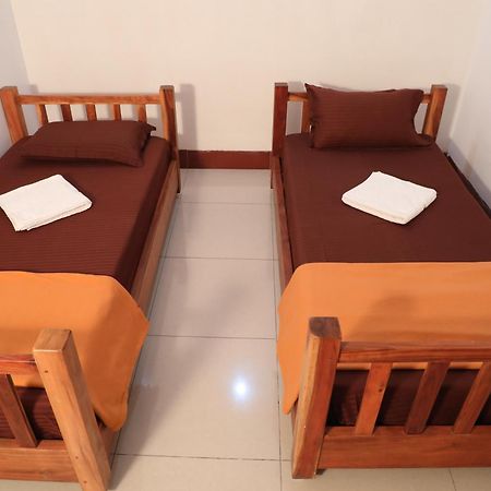 Manora Residency Hotel Pondicherry Bagian luar foto
