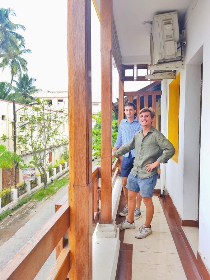 Manora Residency Hotel Pondicherry Bagian luar foto