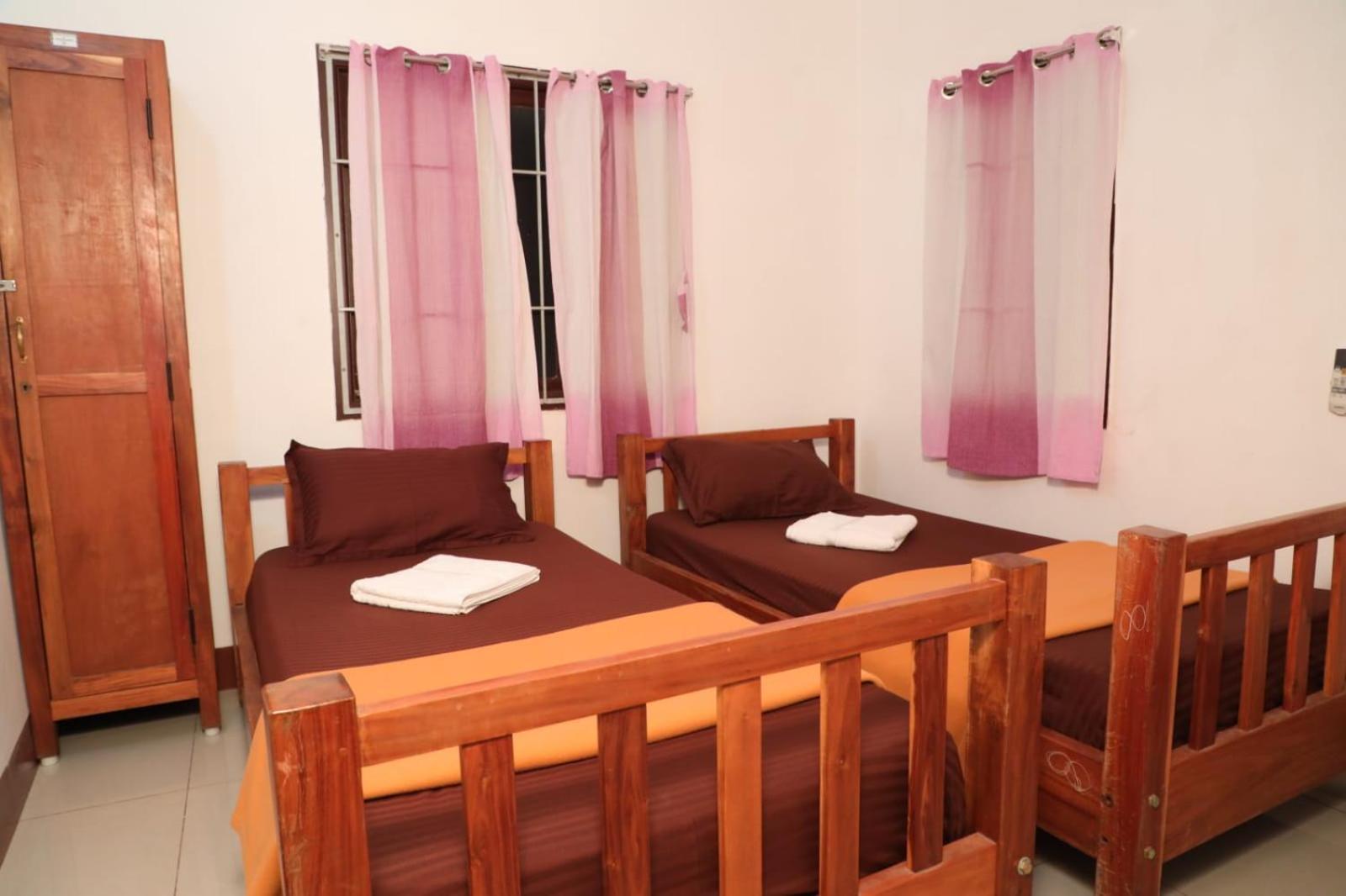 Manora Residency Hotel Pondicherry Bagian luar foto