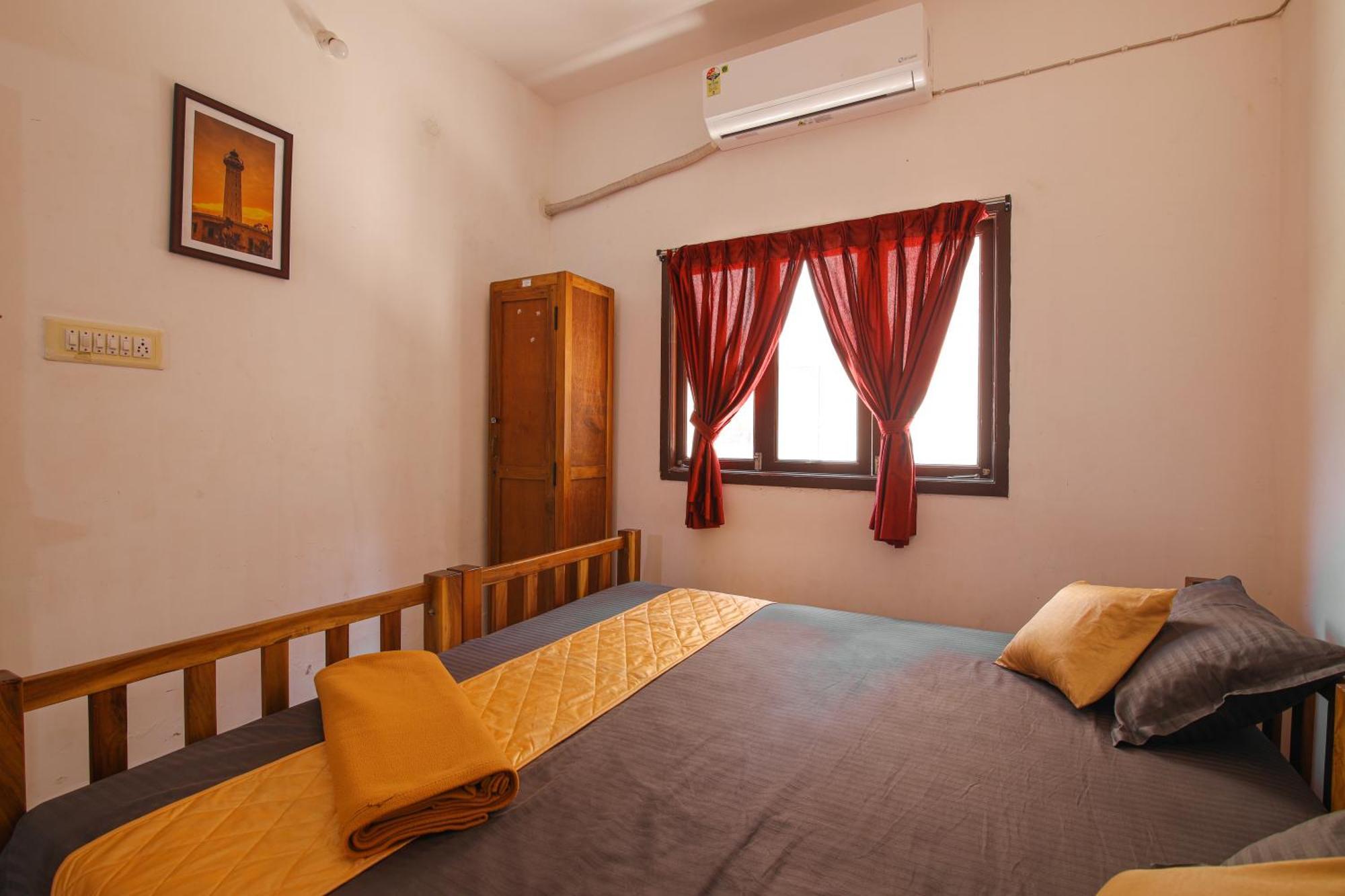 Manora Residency Hotel Pondicherry Bagian luar foto