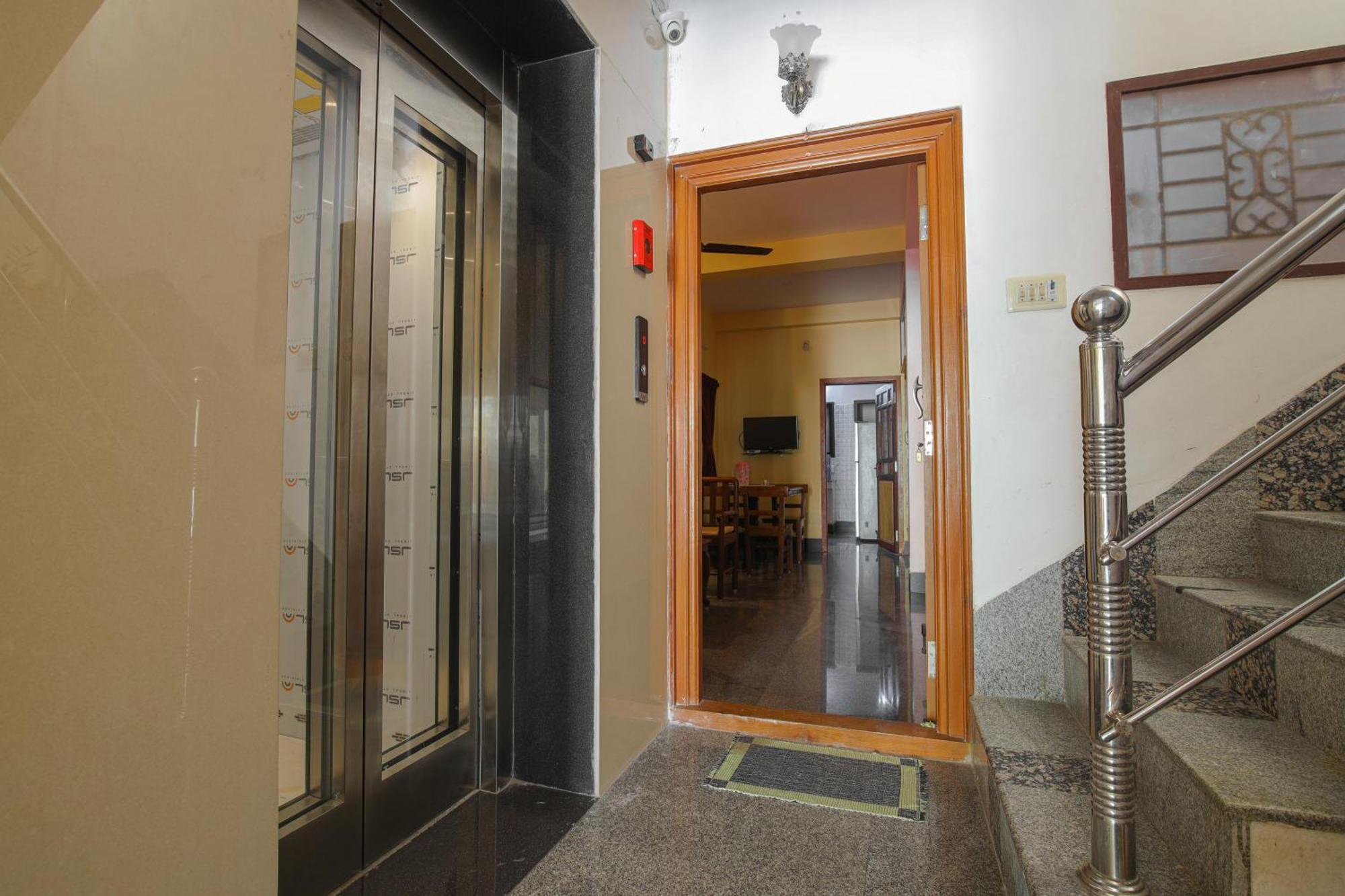 Manora Residency Hotel Pondicherry Bagian luar foto