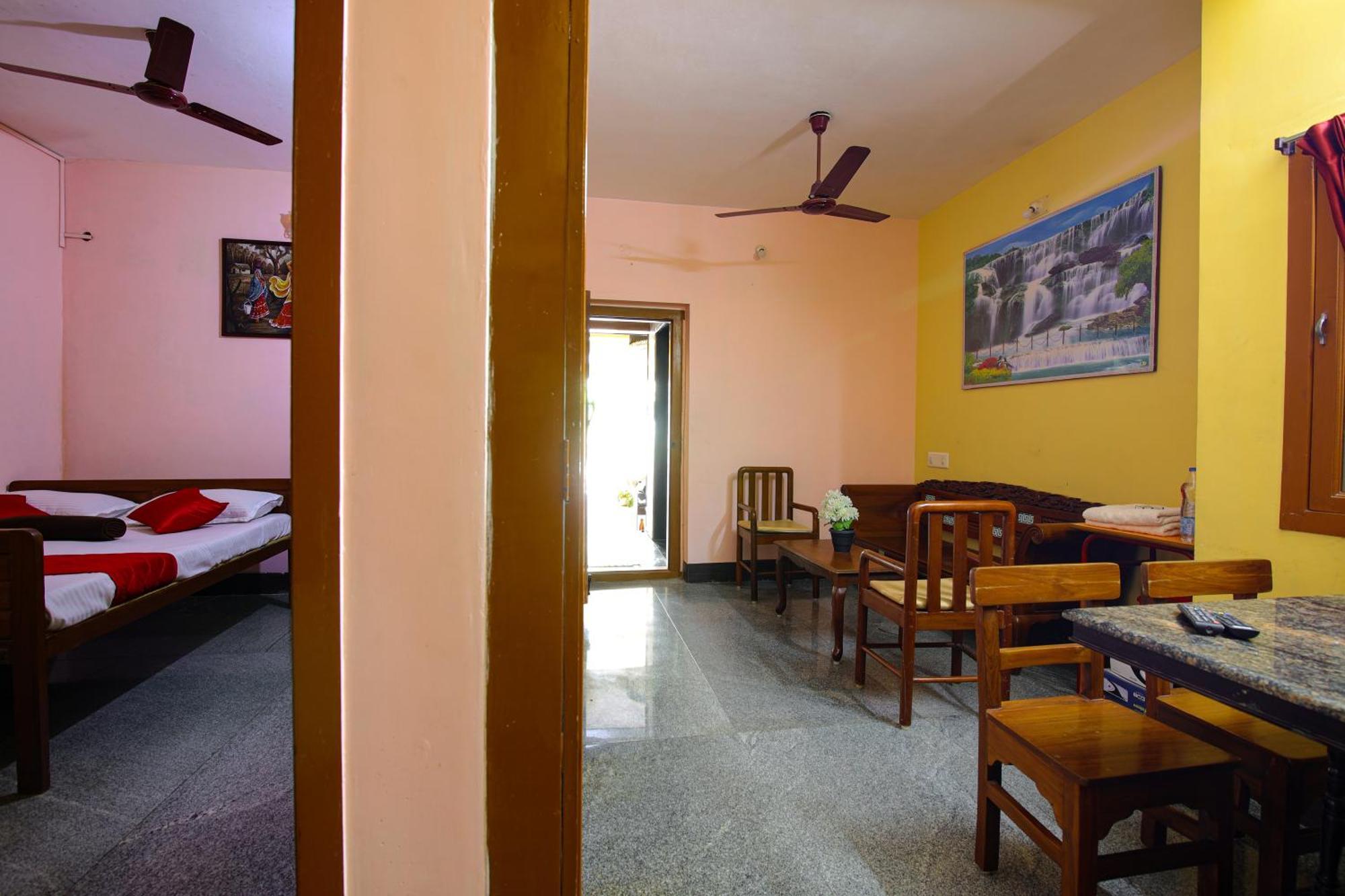 Manora Residency Hotel Pondicherry Bagian luar foto